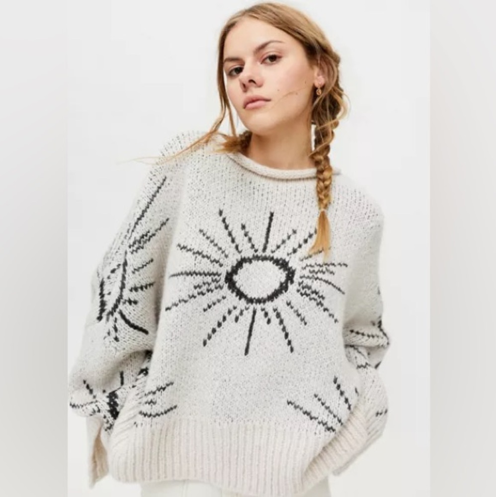 Kimchi Blue Sunburst Sweater Cream Knitted Sweater
